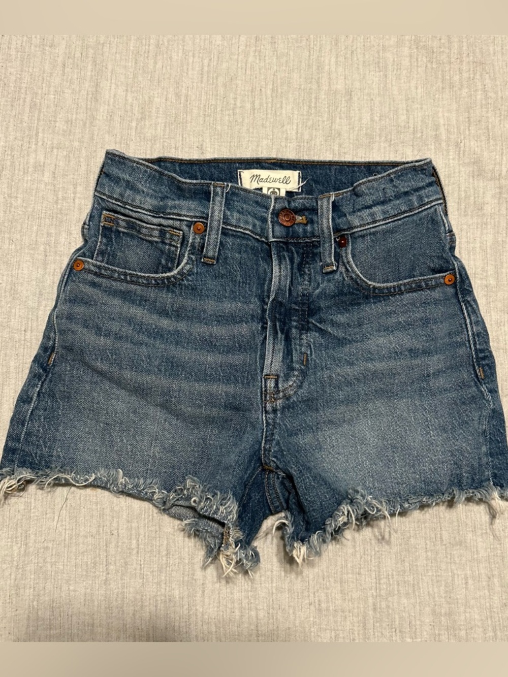 Madewell The Perfect Jean Short. Size 23